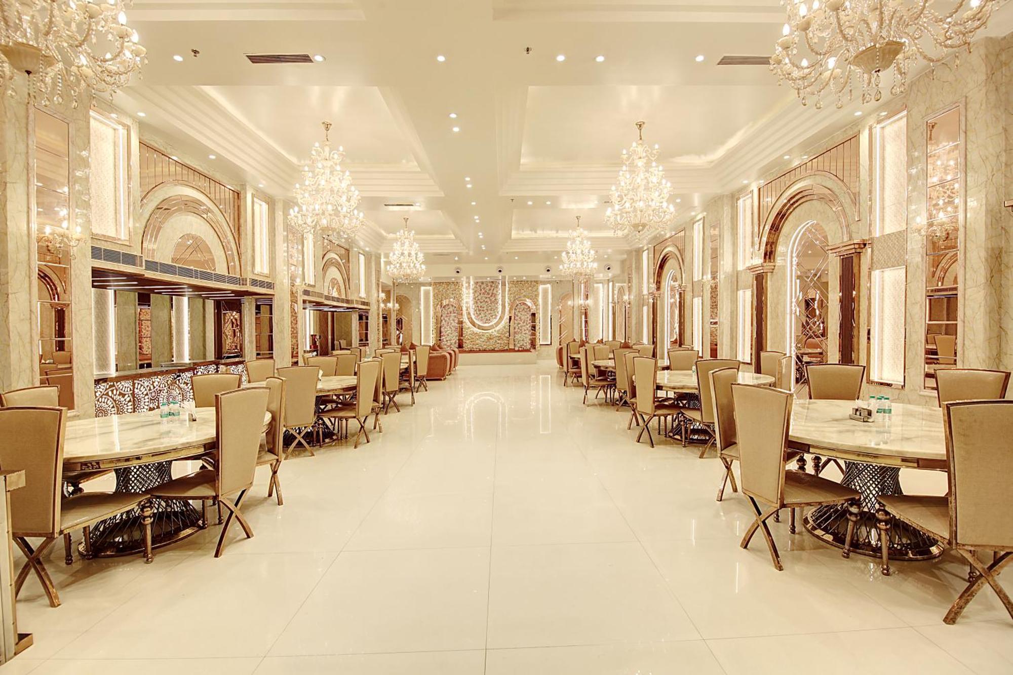 Marks Hotel & Banquet Νόιντα Εξωτερικό φωτογραφία